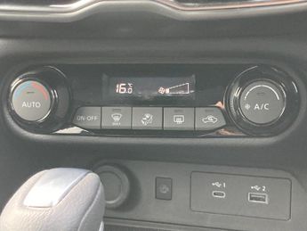 Nissan Juke 1.6 Hybrid N-Connecta 5dr Auto