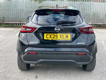 Nissan Juke 1.6 Hybrid N-Connecta 5dr Auto