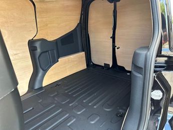 Ford Transit Courier Trend 43kWh 136PS Auto