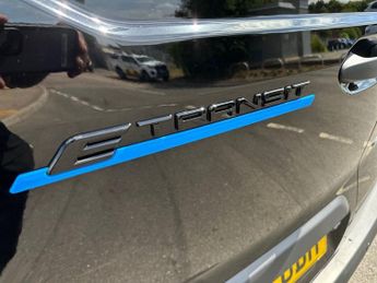 Ford Transit Courier Trend 43kWh 136PS Auto