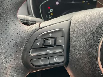 MG HS 1.5 T-GDI PHEV Exclusive 5dr Auto