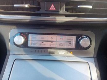 Hyundai Kona 100kW Premium 39kWh 5dr Auto