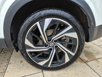 Nissan Qashqai 1.3 DiG-T MH 158 Tekna+ 5dr Xtronic