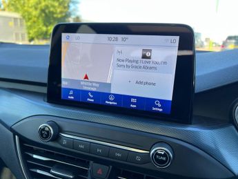Ford Focus 5Dr Active X Edition 1.0 125PS Auto