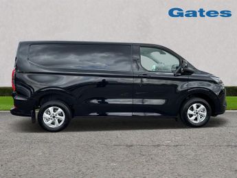 Ford Transit Custom 320 SWB Limited 65kWh 100kw / 136PS Auto