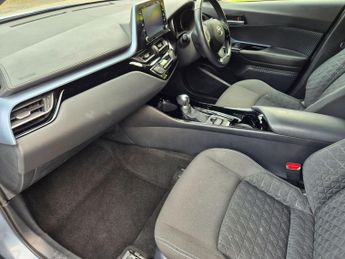 Toyota CHR 1.8 VVT-h Design CVT Euro 6 (s/s) 5dr
