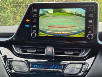 Toyota CHR 1.8 VVT-h Design CVT Euro 6 (s/s) 5dr