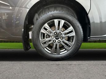 Ford Transit Custom 320 SWB Limited 65kWh 100kw / 136PS D/Cab Auto