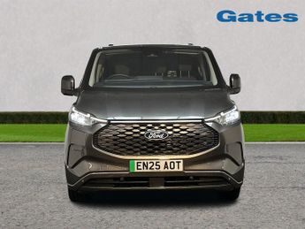 Ford Transit Custom 320 SWB Limited 65kWh 100kw / 136PS D/Cab Auto