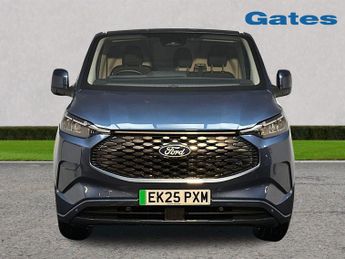 Ford Transit Custom 320 SWB Limited 65kWh 100kw / 136PS Auto