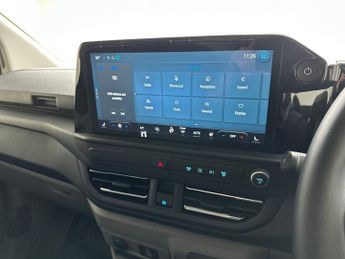 Ford Transit Custom 320 SWB Limited 65kWh 100kw / 136PS Auto