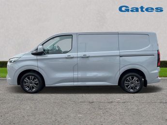 Ford Transit Custom 320 SWB Limited 65kWh 100kw / 136PS Auto