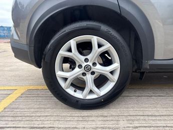 Nissan Juke 1.0 DiG-T 114 N-Connecta 5dr DCT