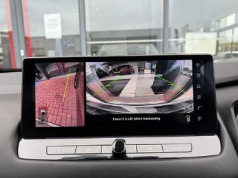 Nissan Qashqai 1.3 DIG-T (158ps) N-Connecta [Glass Roof]