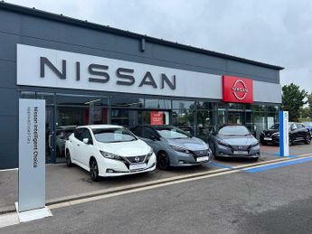 Nissan Qashqai 1.3 DIG-T (158ps) N-Connecta [Glass Roof]