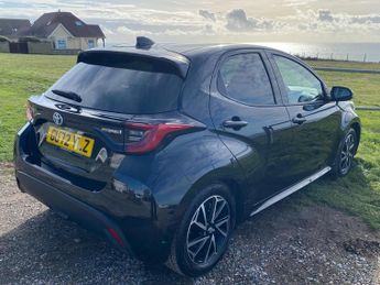 Toyota Yaris 1.5 VVT-h Design E-CVT Euro 6 (s/s) 5dr