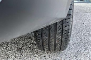 Nissan Qashqai 1.3 DiG-T MH 158 N-Connecta 5dr Xtronic