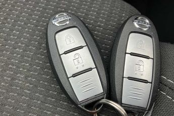 Nissan Qashqai 1.3 DiG-T MH 158 Acenta Premium 5dr Xtronic