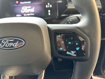 Ford Explorer 5Dr Premium Extended Range AWD Auto