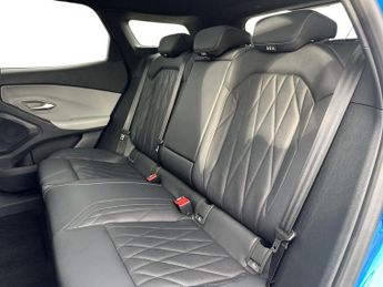 Ford Explorer 5Dr Premium Extended Range 2WD Auto