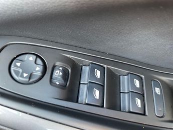 Vauxhall Grandland X 