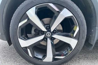 Nissan Juke 1.0 DiG-T Tekna 5dr DCT