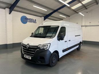 Renault Master 2.3 dCi 35 Business+ FWD LWB Medium Roof Euro 6 4dr
