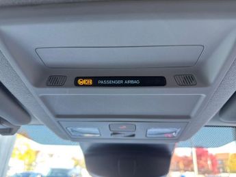 Ford Transit Custom 320 SWB Limited 65kWh 100kw / 136PS Auto