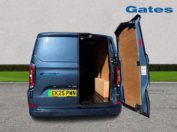 Ford Transit Custom 320 SWB Limited 65kWh 100kw / 136PS Auto