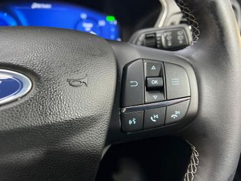 Ford Kuga 5Dr Vignale 2.5 FHEV 200PS 2WD Auto