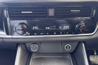 Nissan Qashqai 1.3 DiG-T MH 158 N-Connecta 5dr Xtronic