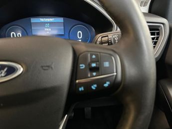 Ford Focus Estate Active X 1.0 MHEV 155PS Auto