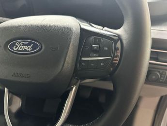 Ford Transit Custom 320 SWB Limited 65kWh 100kw / 136PS Auto
