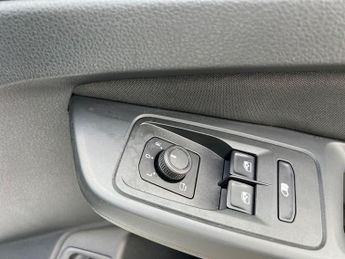 Ford Transit Connect 250 LWB 1.5 Limited 150PS PHEV Auto