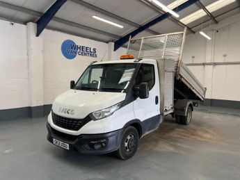Iveco Daily 2.3D HPI 14V 35C 3450 MWB Euro 6 (s/s) 2dr (DRW)