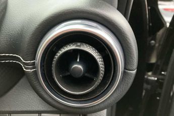 Nissan Juke 1.0 DiG-T 114 N-Connecta 5dr DCT