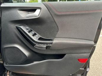 Ford Puma 5Dr ST-Line 1.0 MHEV 125PS Auto