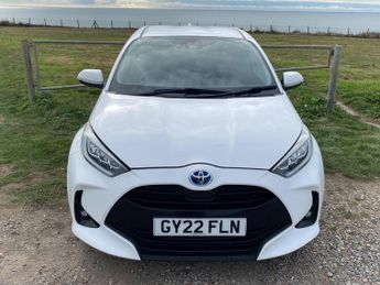 Toyota Yaris 1.5 VVT-h Design Hatchback 5dr Petrol Hybrid E-CVT Euro 6 (s/s)
