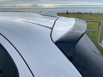 Toyota Yaris 1.5 VVT-h Design Hatchback 5dr Petrol Hybrid E-CVT Euro 6 (s/s)