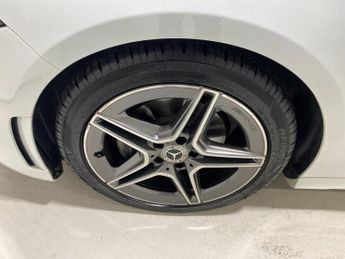 Mercedes-Benz A Class A180 1.3 (136PS) 7G-DCT Automatic AMG Line Executive 5dr.