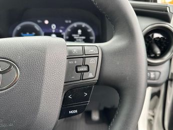 Toyota C-HR 5Dr Design 2.0 PHEV Auto