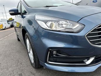 Ford S-Max 5Dr Titanium 2.5 FHEV 190PS Auto