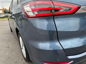Ford S-Max 5Dr Titanium 2.5 FHEV 190PS Auto