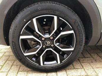 Citroen C4 50kWh C-Series Edition Auto 5dr (7.4kW Charger)