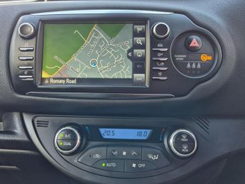Toyota Yaris 1.5 VVT-h Excel E-CVT Euro 6 (s/s) 5dr