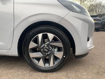 Hyundai i10 1.0 [63] Advance 5dr Auto [Nav]