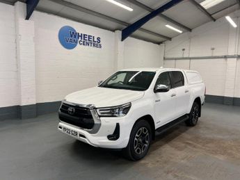 Toyota Hi Lux 2.8 D-4D Invincible Auto 4WD Euro 6 (s/s) 4dr
