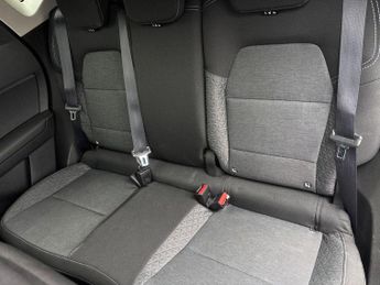 Renault Captur 1.6 E-TECH Hybrid 145 Iconic Edition 5dr Auto
