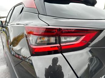 Nissan Juke 5Dr Tekna + 1.6 Hybrid Auto