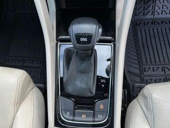 Skoda KAROQ 5Dr SE L 1.5 Auto